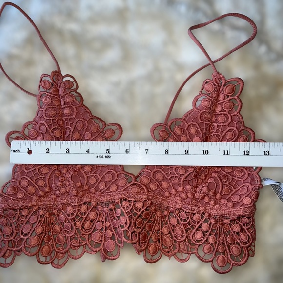 Forever 21 | Summer Pink Crochet Crop Spaghetti, Strap, Top Boho-inspire… - Picture 15 of 17